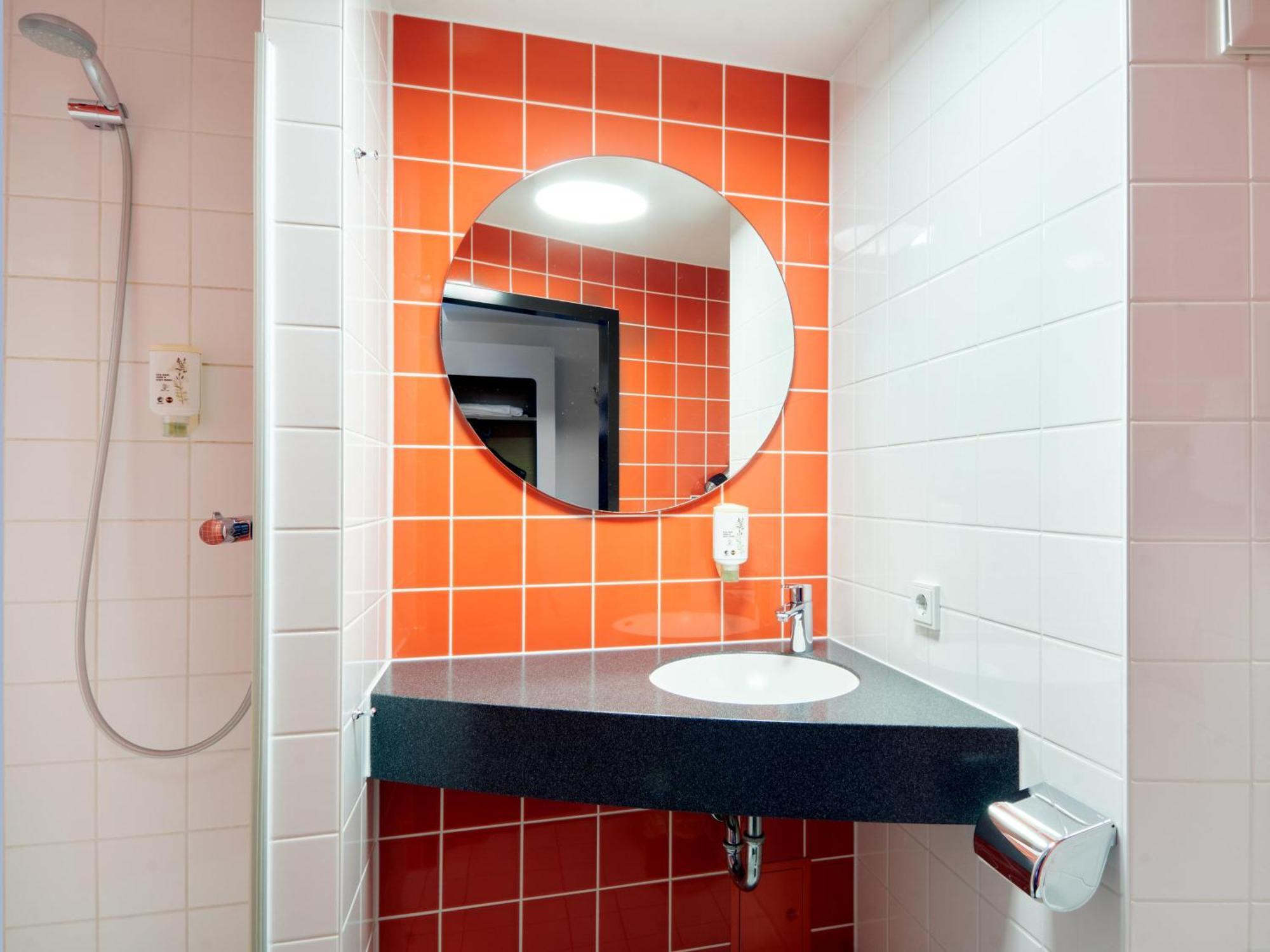 B&B Hotel Aschaffenburg Bagian luar foto