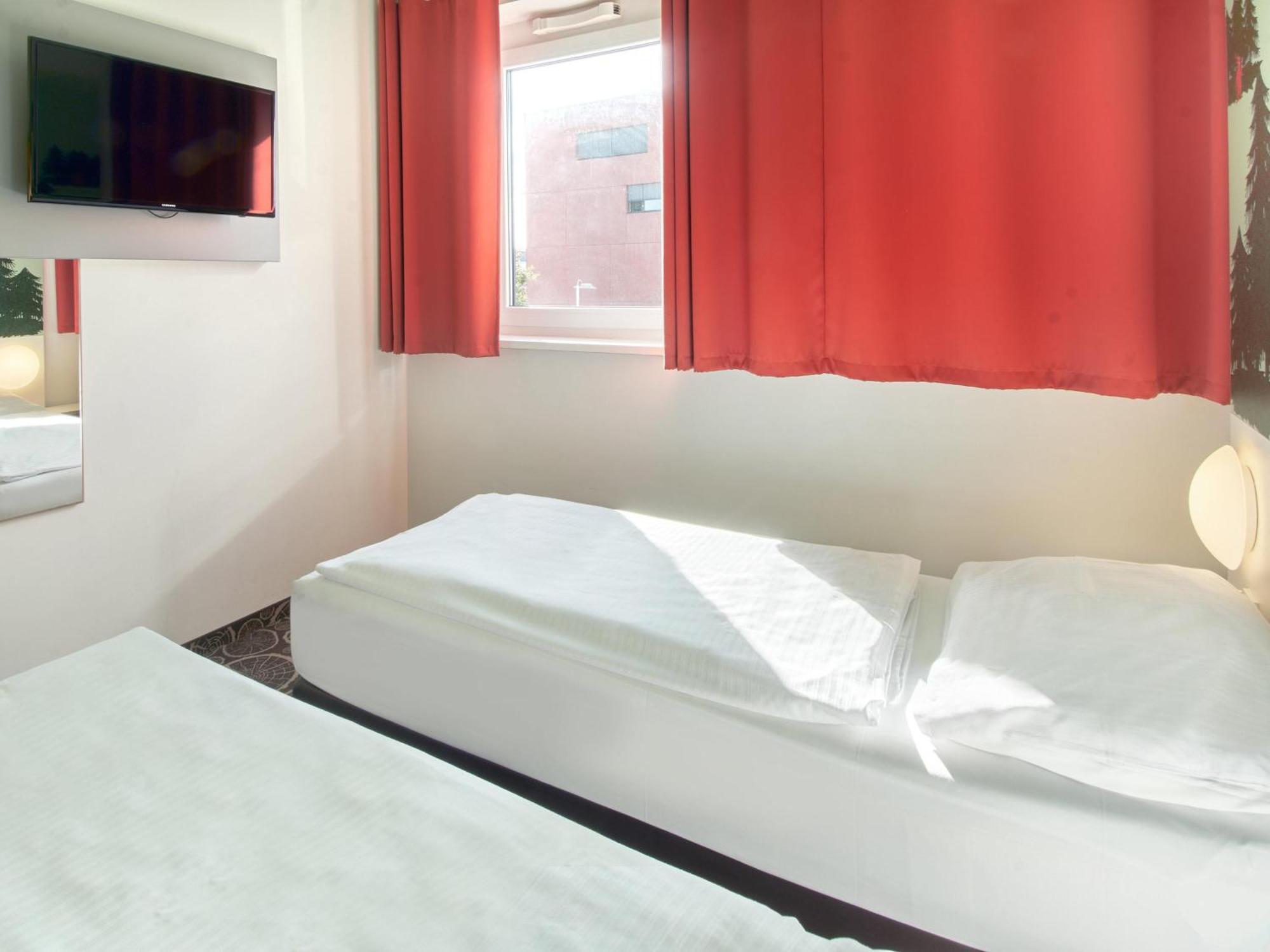 B&B Hotel Aschaffenburg Bagian luar foto