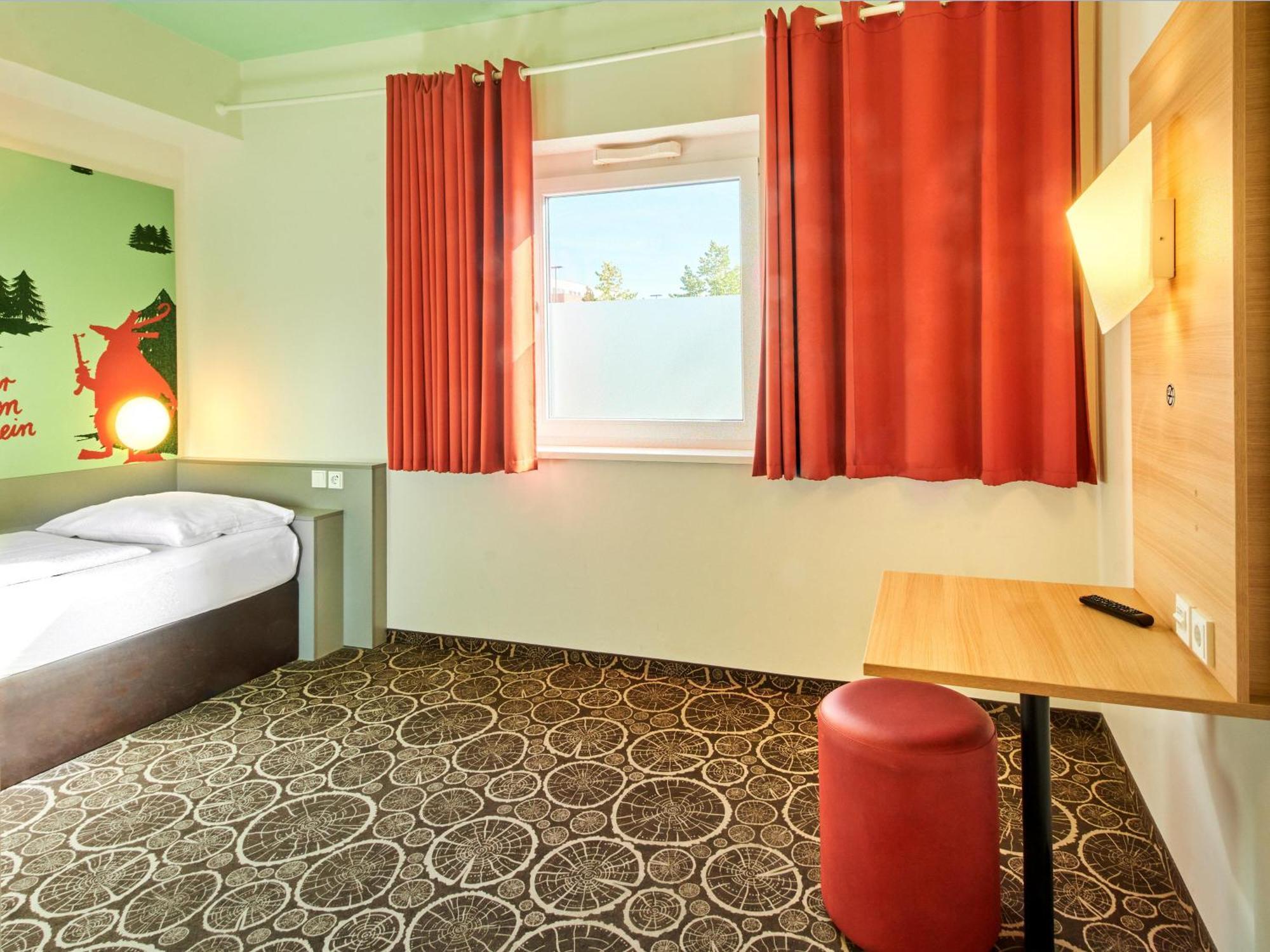 B&B Hotel Aschaffenburg Bagian luar foto